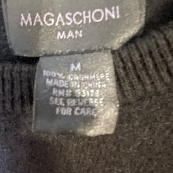 Magaschoni Men's Classic Black Crewneck 100% Cashmere - Picture 4 of 7